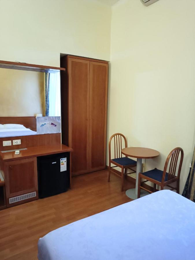 Opera Italian Suite Rome Buitenkant foto