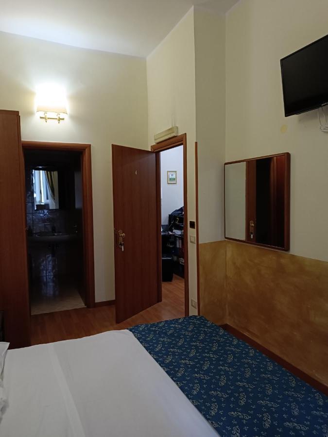Opera Italian Suite Rome Buitenkant foto