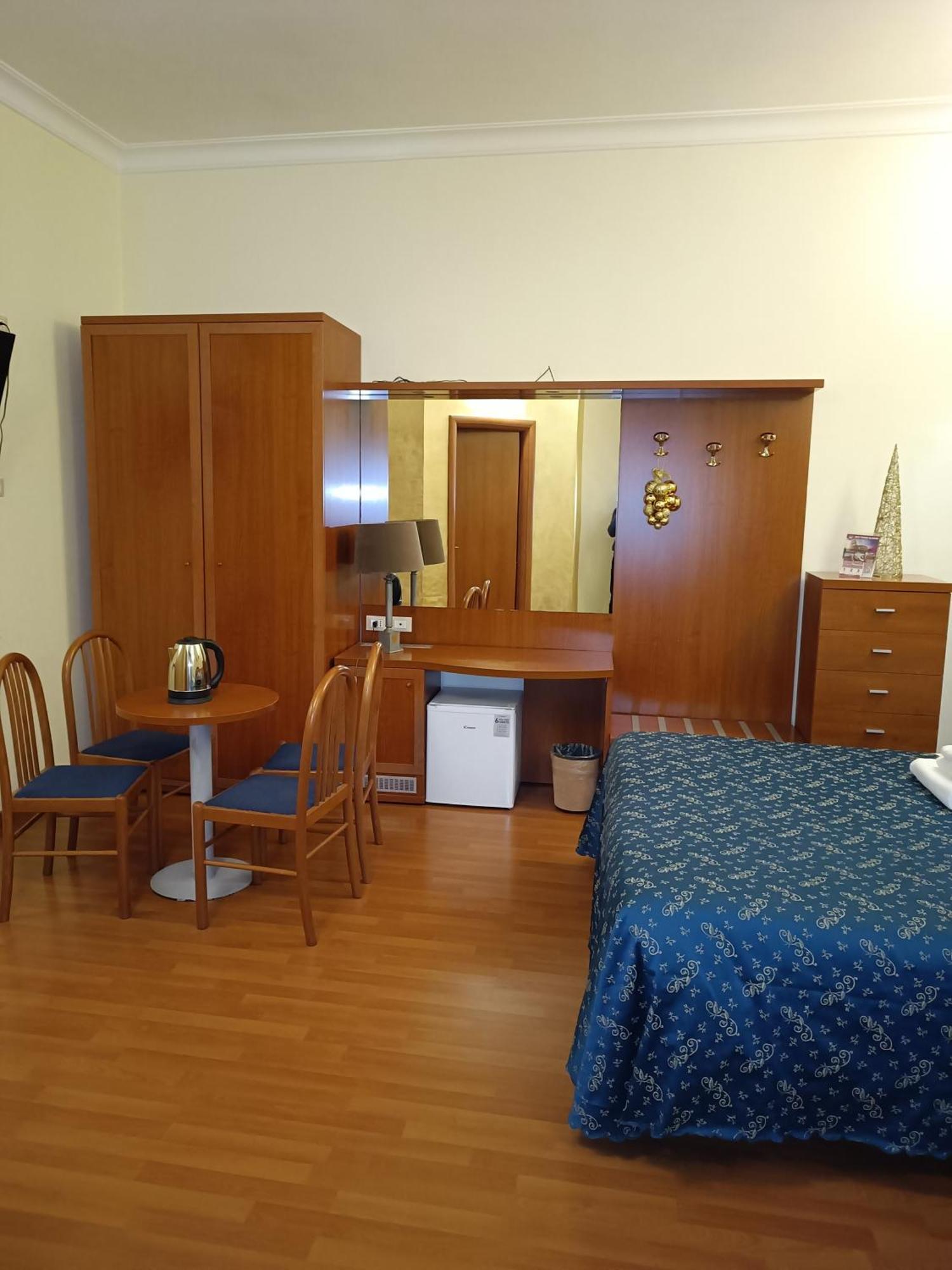 Opera Italian Suite Rome Buitenkant foto